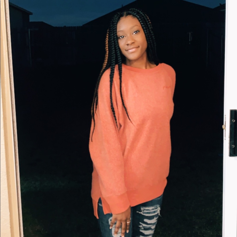 Meet your Posher, Lisaiah